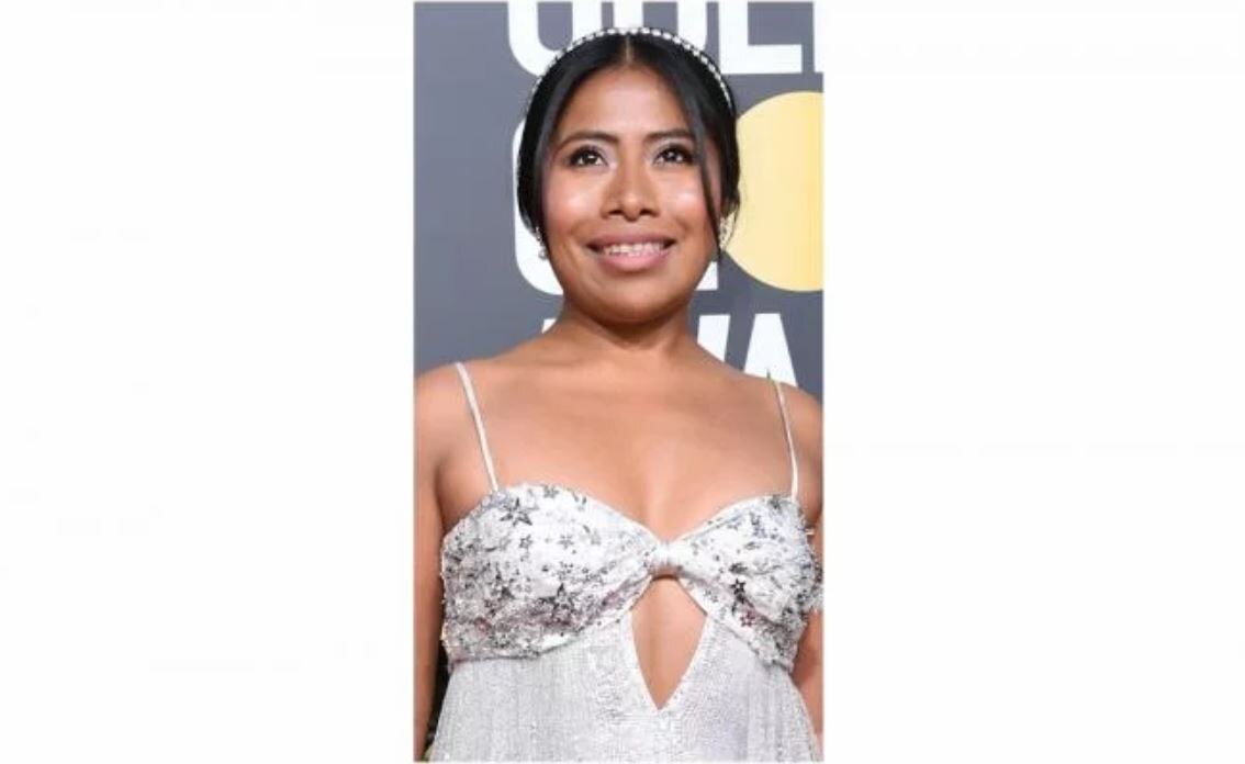Captan a Yalitza Aparicio bailando cumbia