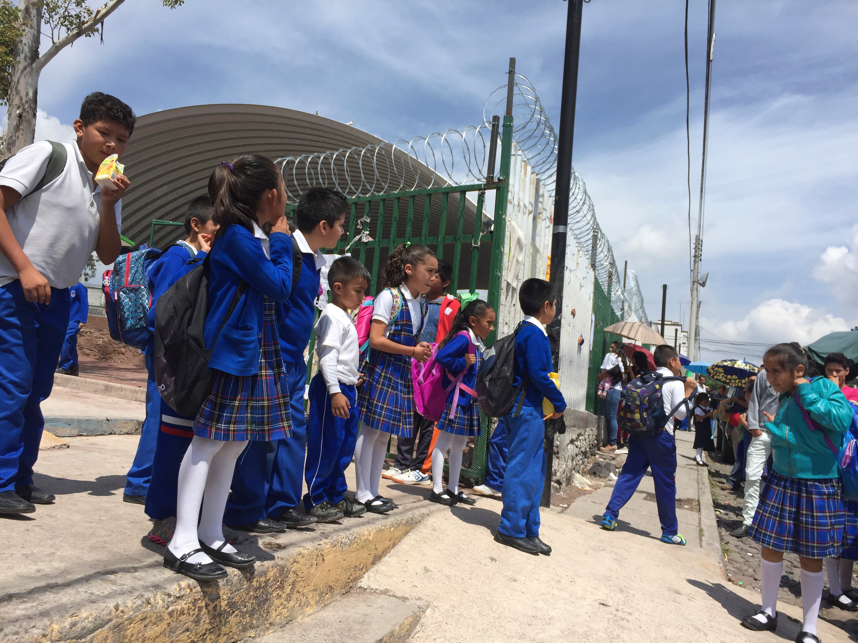 Suman tres amenazas de ataques en escuelas