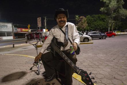 Mariachi lucha para sobrevivir, ante la pandemia 