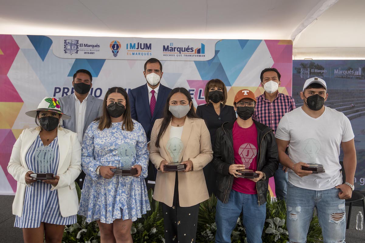 Entregan Premio Municipal de la Juventud 2021