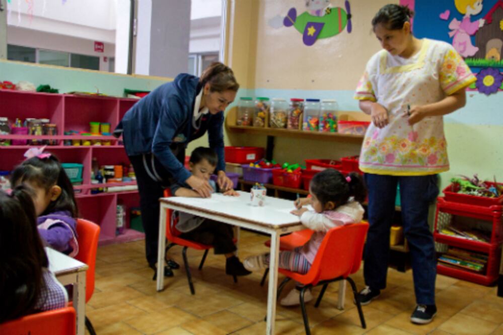 “Dobletean” 80% de docentes en SJR