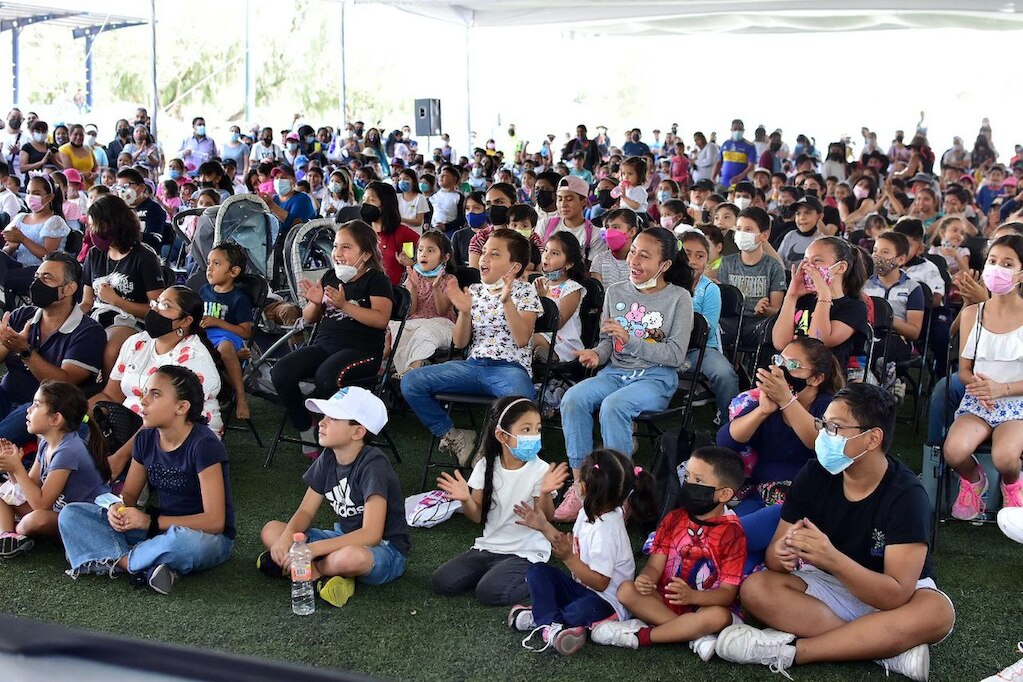 Diversión en grande para los niños en El Pueblito