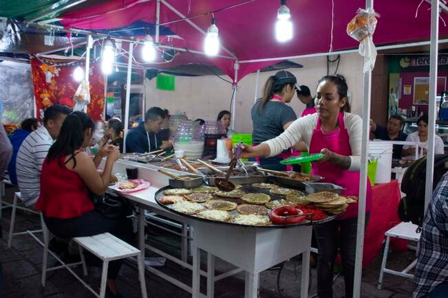 Se instalan en el Centro Histórico 930 vendedores