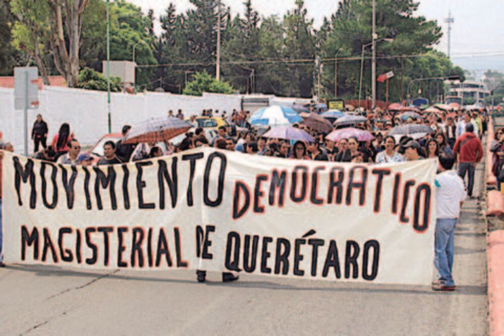 Docentes buscan frenar reforma 