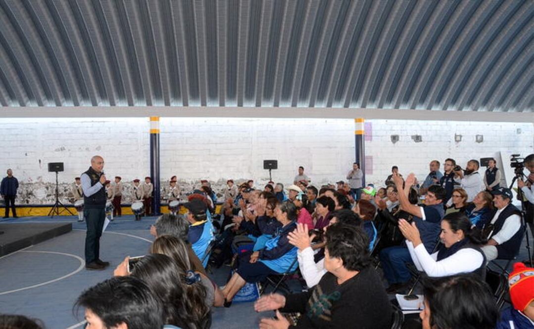 Marcos Aguilar Vega informó que se destinaron más de 2 millones de pesos en la construcción del arcotecho. (ESPECIAL)