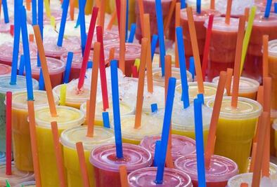 Advierten a 4 comercios por dar popotes