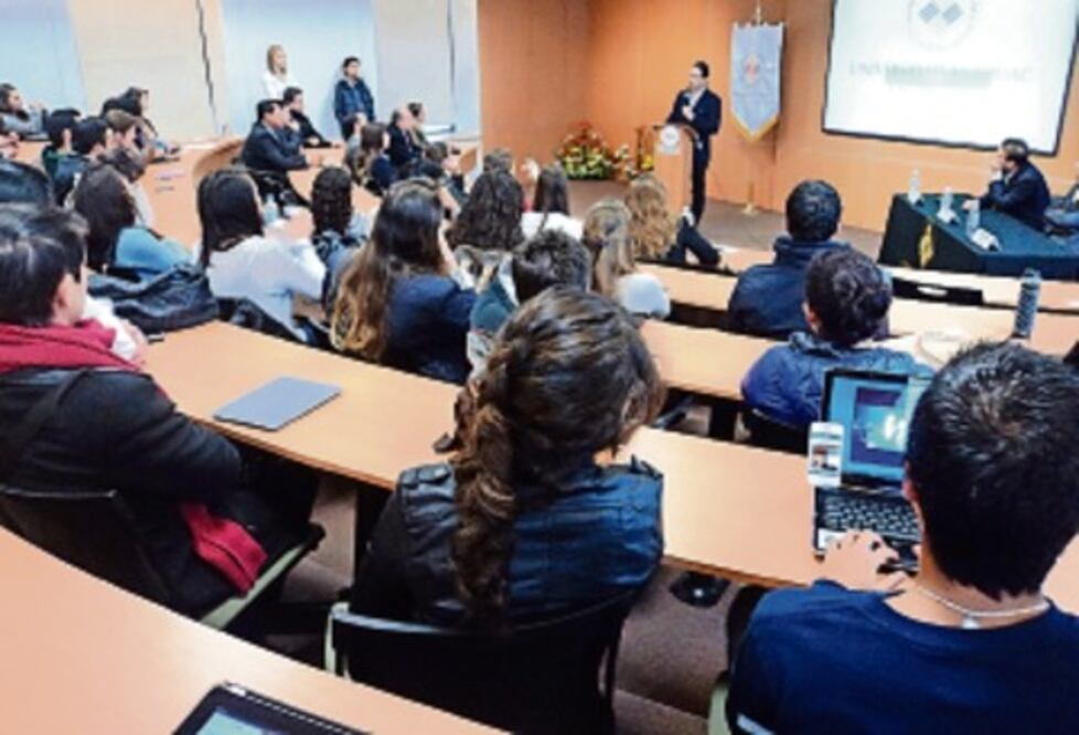 Presenta beneficios de la Reforma Laboral