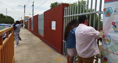 Bullying. Rocían alcohol y queman a menor de edad dentro de telesecundaria en Querétaro