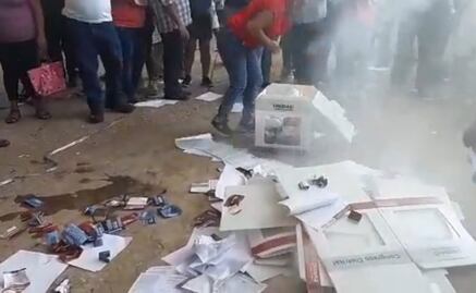 Destrucción de boletas y acusaciones de acarreo en elección de Morena en Oaxaca