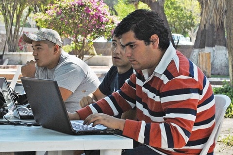 Anuncian ampliación de becas en la UAQ 