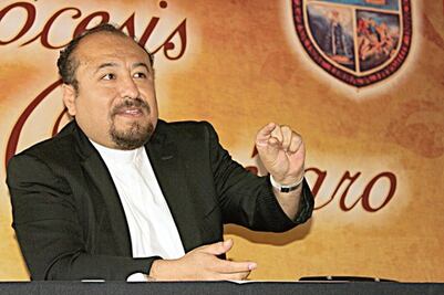 Llama Iglesia a reflexionar