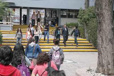 Analizan demandas en contra de la UAQ