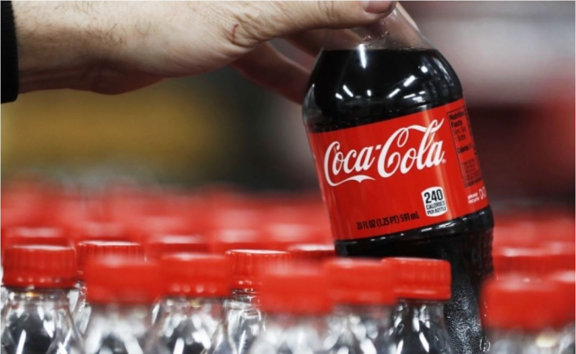 Coca-Cola revela que usó 3 millones de toneladas de empaques de plástico en 2017