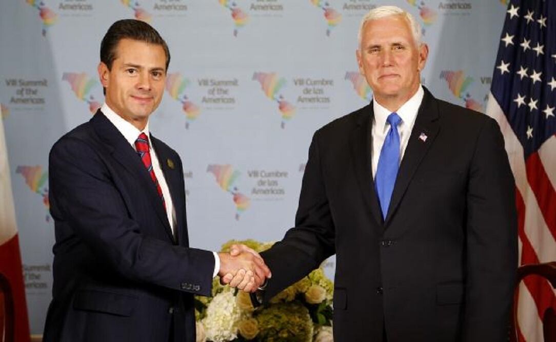 Mike Pence dejó entrever que su encuentro en Lima, Perú, con Peña Nieto fue tenso. / FOTO: AP