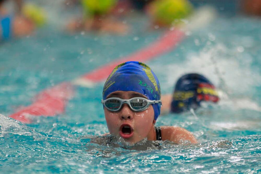 Debido a la enfermedad que padece, Darianna tiene baja estatura; sin embargo, para ella este no es un obstáculo, es una cualidad que usa y explota todos los días para salir adelante. Foto: CÉSAR GÓMEZ. EL UNIVERSAL