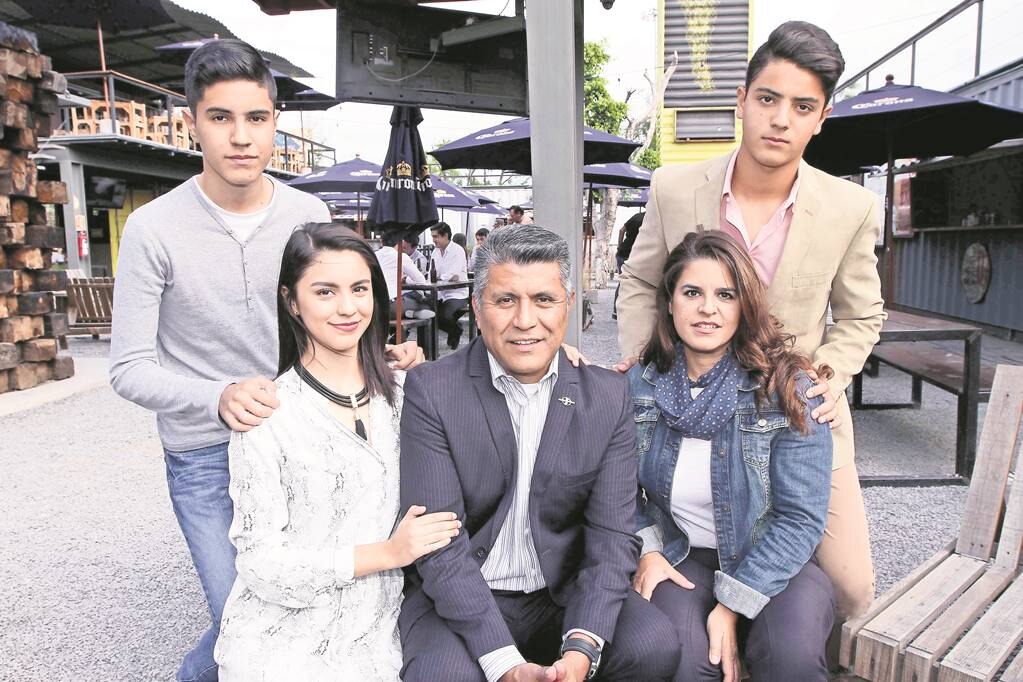 Mario asegura que en Querétaro encontraron las condiciones para el desarrol lo a nivel personal, profesional y familiar (CÉSAR GÓMEZ)