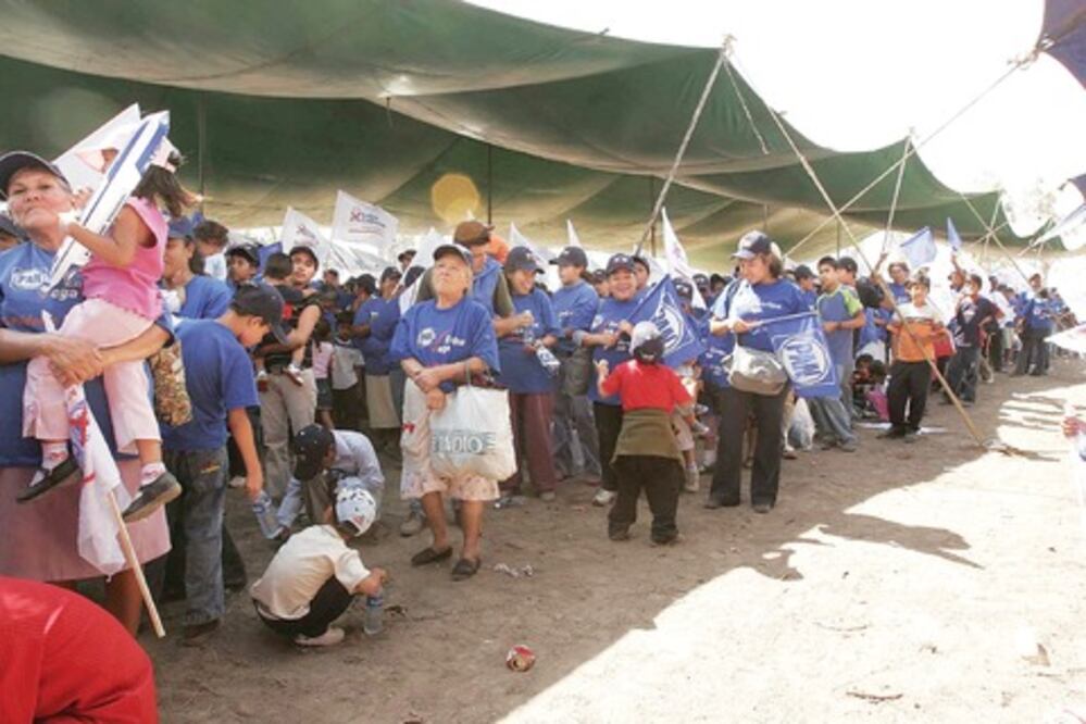 Blanquiazul espera más militantes