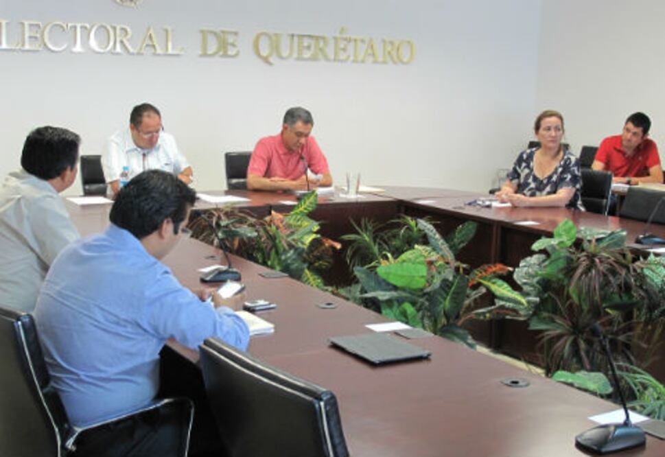 Crean comisión transitoria en el IEQ