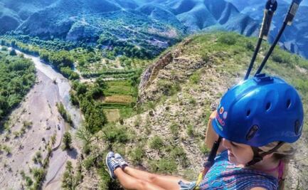 Salto al vacío y tirolesas sobre la Sierra Gorda; vive una experiencia extrema en Querétaro