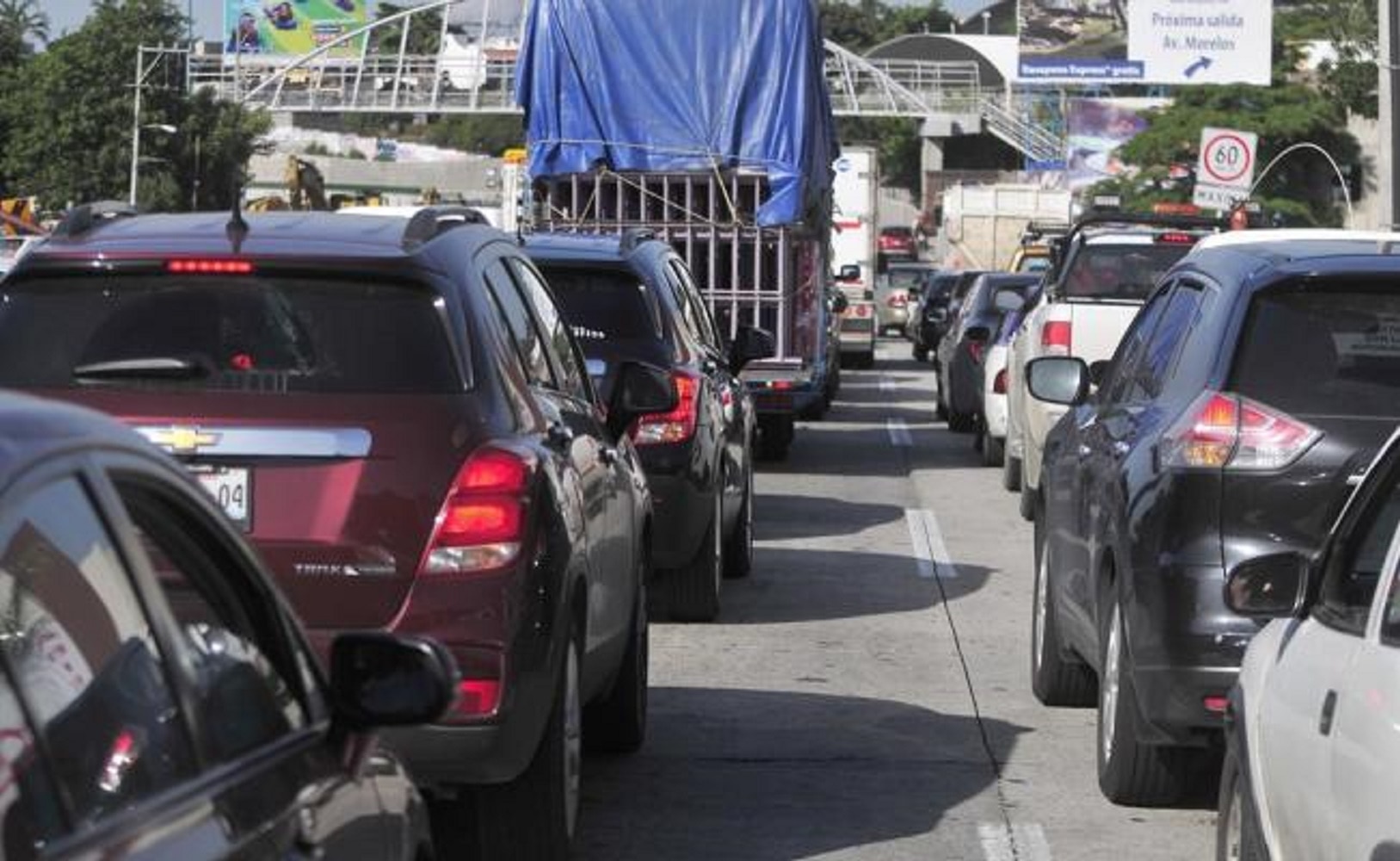 Indagan soluciones matemáticas para el tránsito vehicular