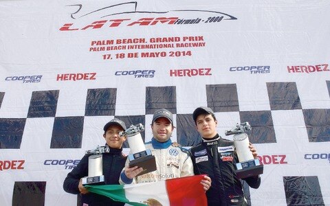 Sergio Muñoz sube a podio en LATAM F2000