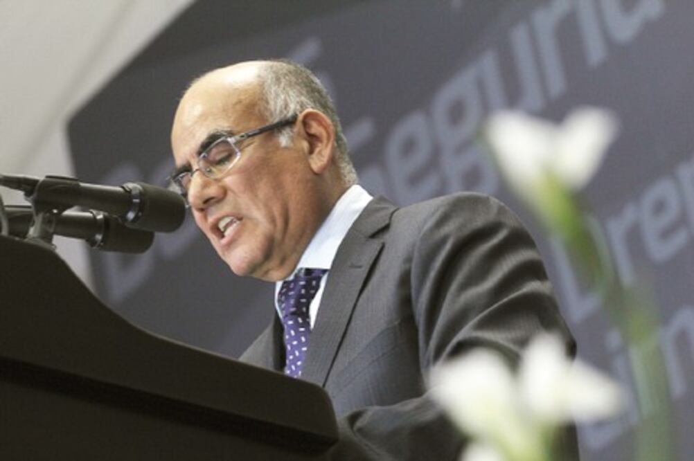 Alista Corregidora edificio de seguridad 