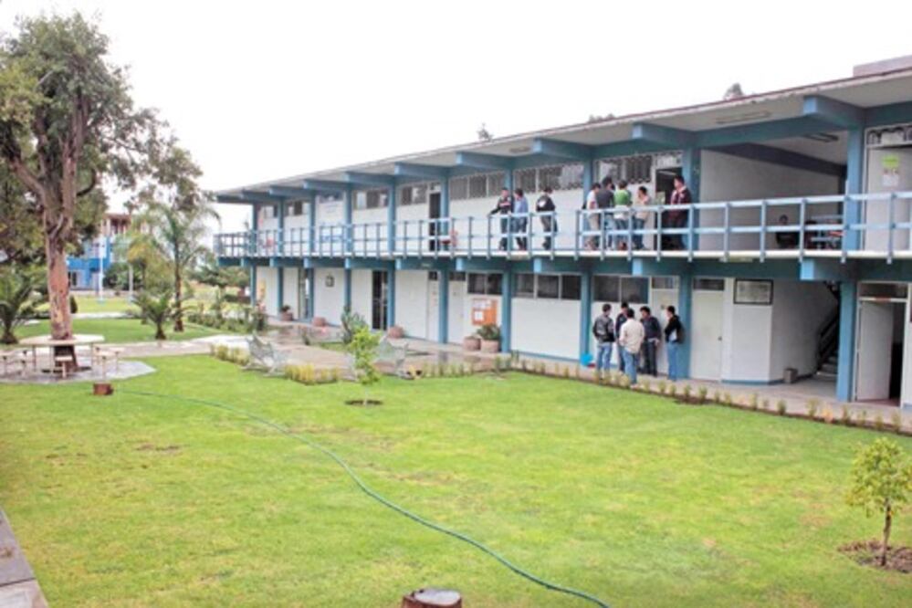 Hacen falta más universidades, dicen