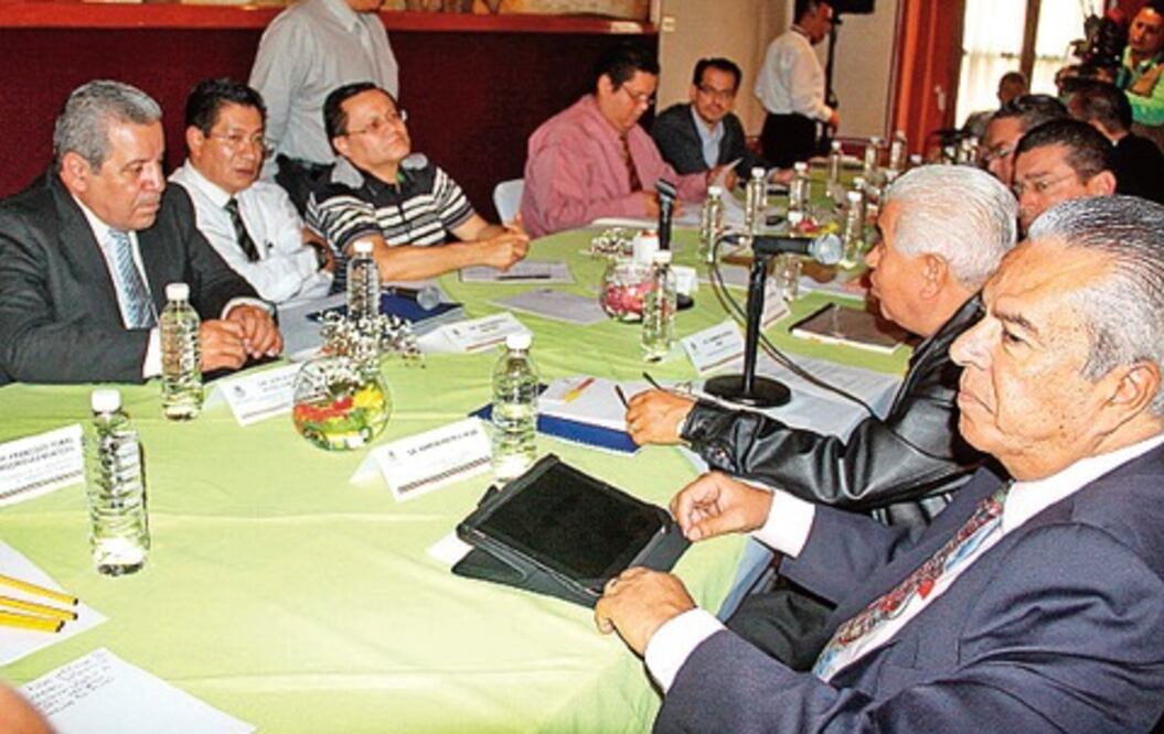 Disctuen sobre recursos 