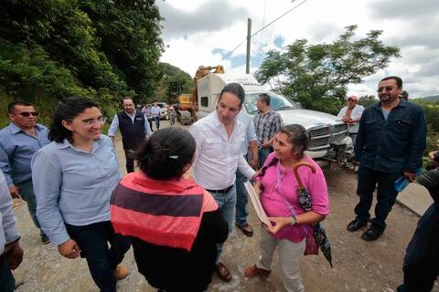 Iniciaron obras para conectar caminos rurales