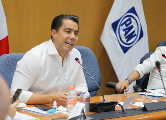 Municipio prepara obras pluviales y de drenaje en Álamos y Corregidora Norte