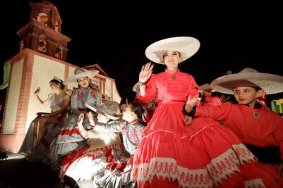 Cabalgata Navideña de Querétaro cumplió 96 años; desfilaron los Pueblos Mágicos