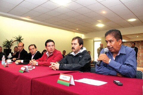 Salvaguardarán derechos de maestros