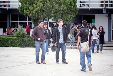 Foráneos “inflan” matrícula de la UAQ