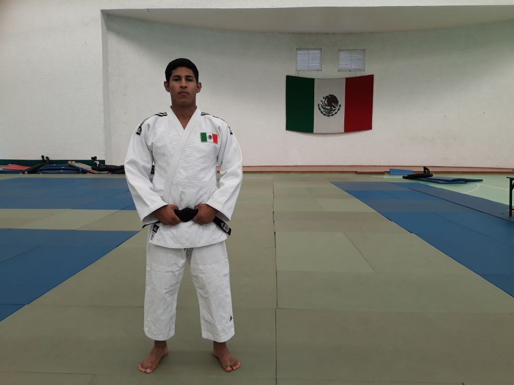 Cardoso irá a Lima por su pase