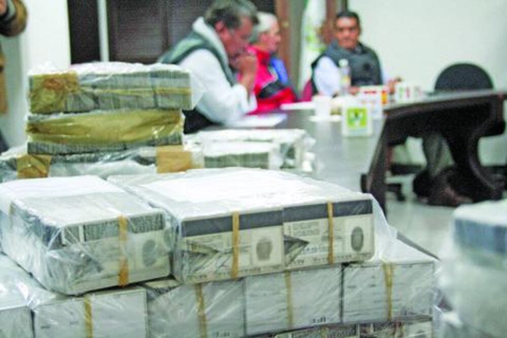 Acude 85% a recoger su credencial