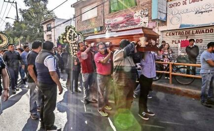 Exigen justicia por muerte de periodista de EL UNIVERSAL