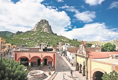 Para visitar los municipios 
