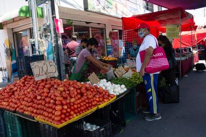 Solicitudes para tener puestos en tianguis suben 50%