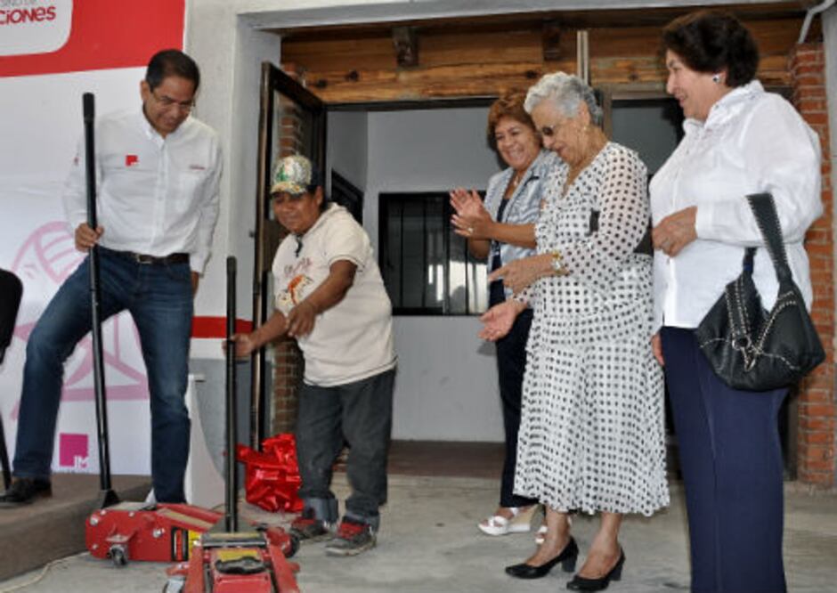 Más de 3 mil apoyadas con Iniciativa Mujer 