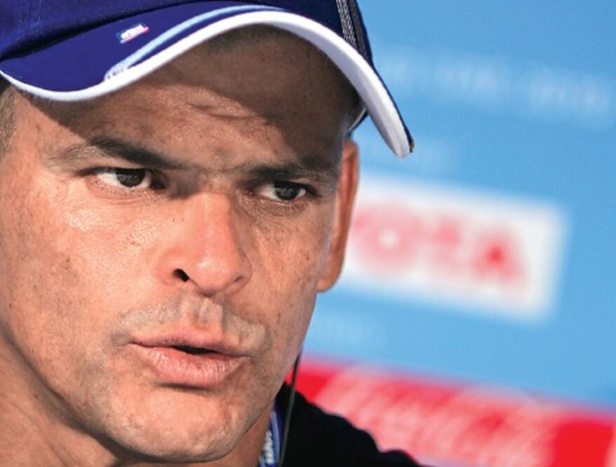 Calero sufre trombosis cerebral; está hospitalizado