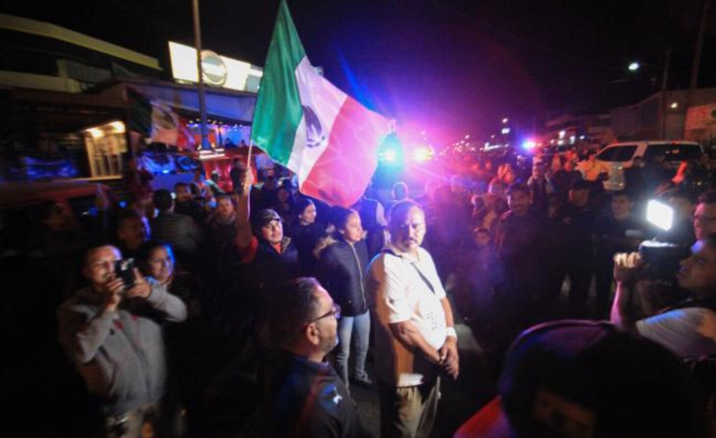 Vecinos de Tijuana amenazan con bloquear el acceso a migrantes