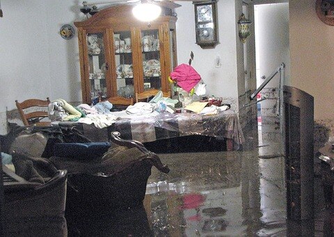 Detectan 15 casas dañadas por lluvias