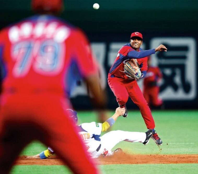 Cuba estalla en la sexta entrada