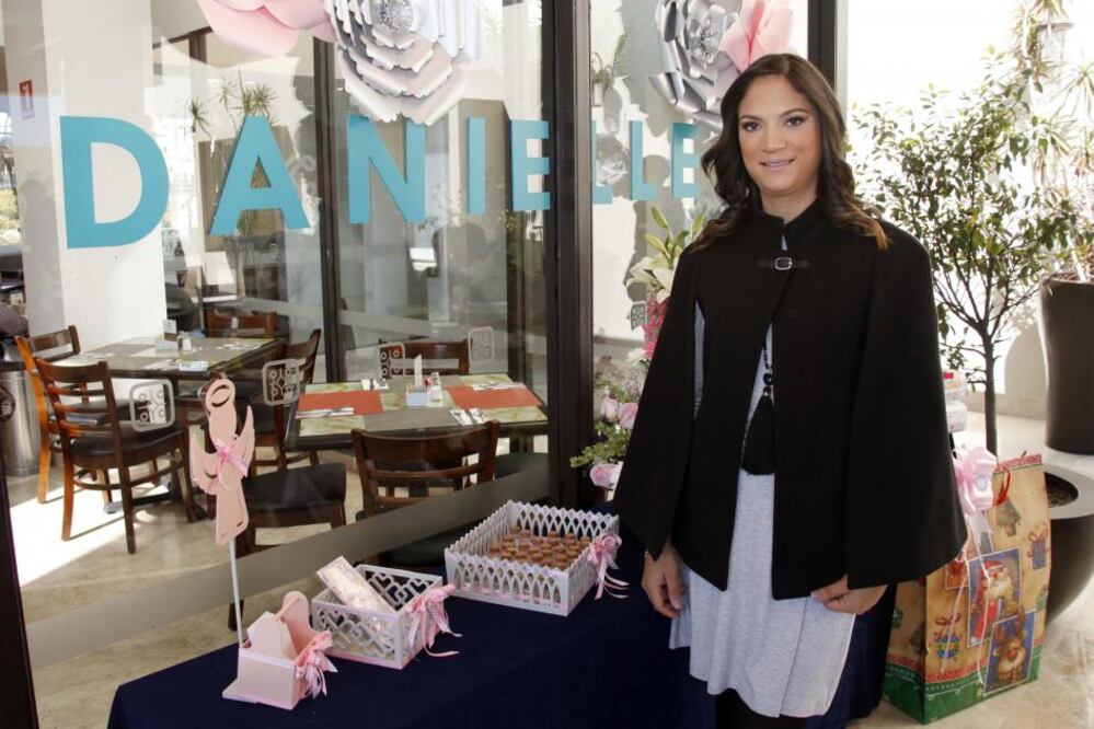 La terraza del Hotel Casa Calaya fue el escenario perfecto para que se realizara el baby shower de Begoña Goyeneche.
