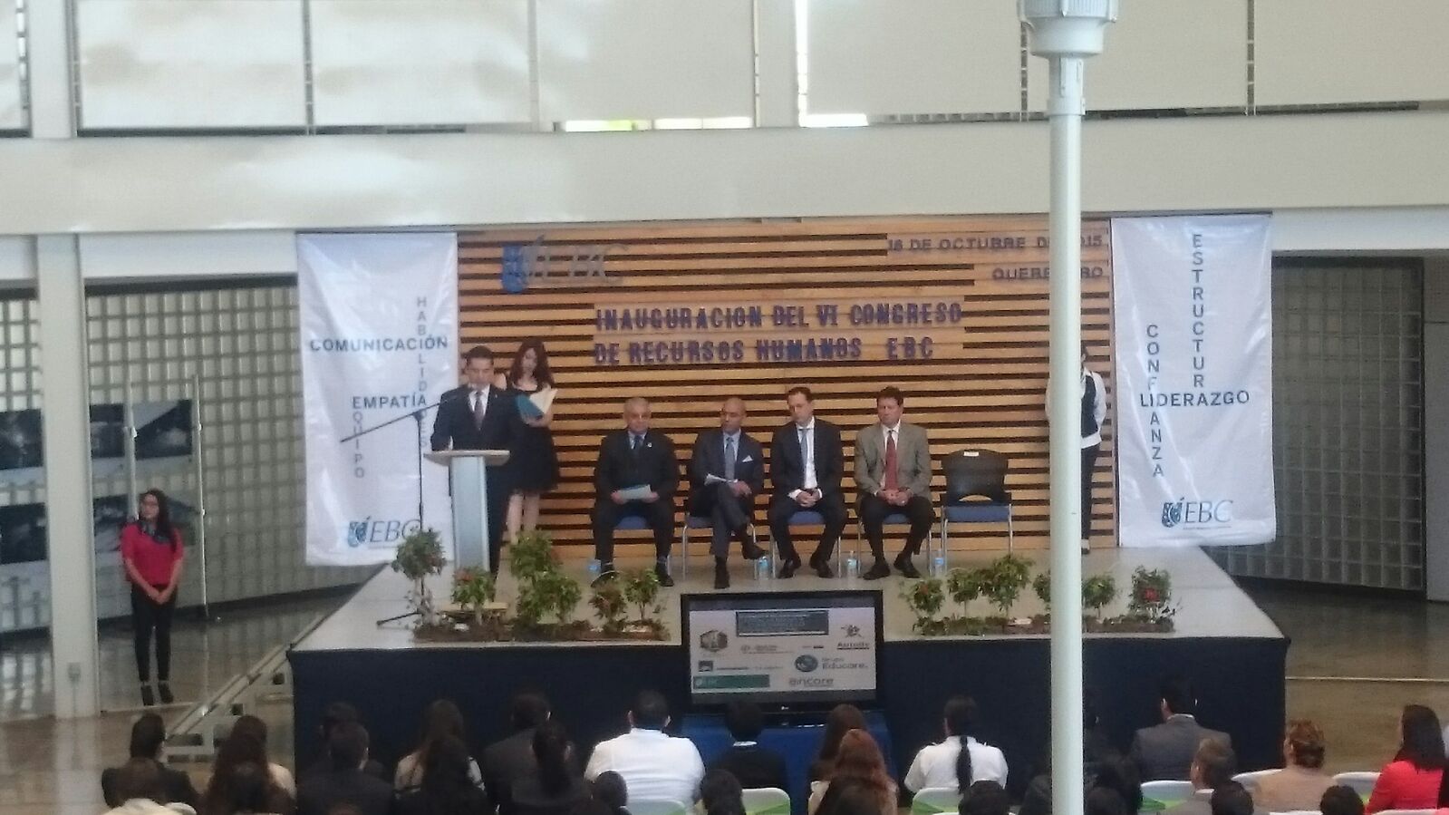 Inauguran Aguilar y Kuri Congreso de Recursos Humanos