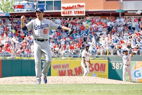 Beckett lanza primer sin hit de la temporada