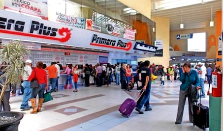 Anuncian descuentos en autotransporte a estudiantes y maestros 