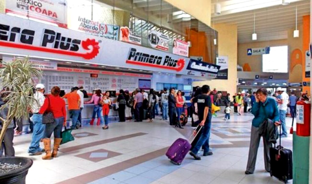 Anuncian descuentos en autotransporte a estudiantes y maestros