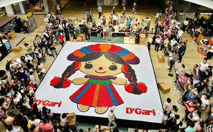 Elaboran la muñeca Lele de gelatina más grande del mundo