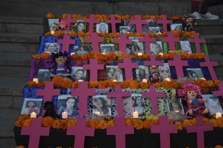 Con marcha del silencio, recuerdan en Querétaro a las víctimas de feminicidio